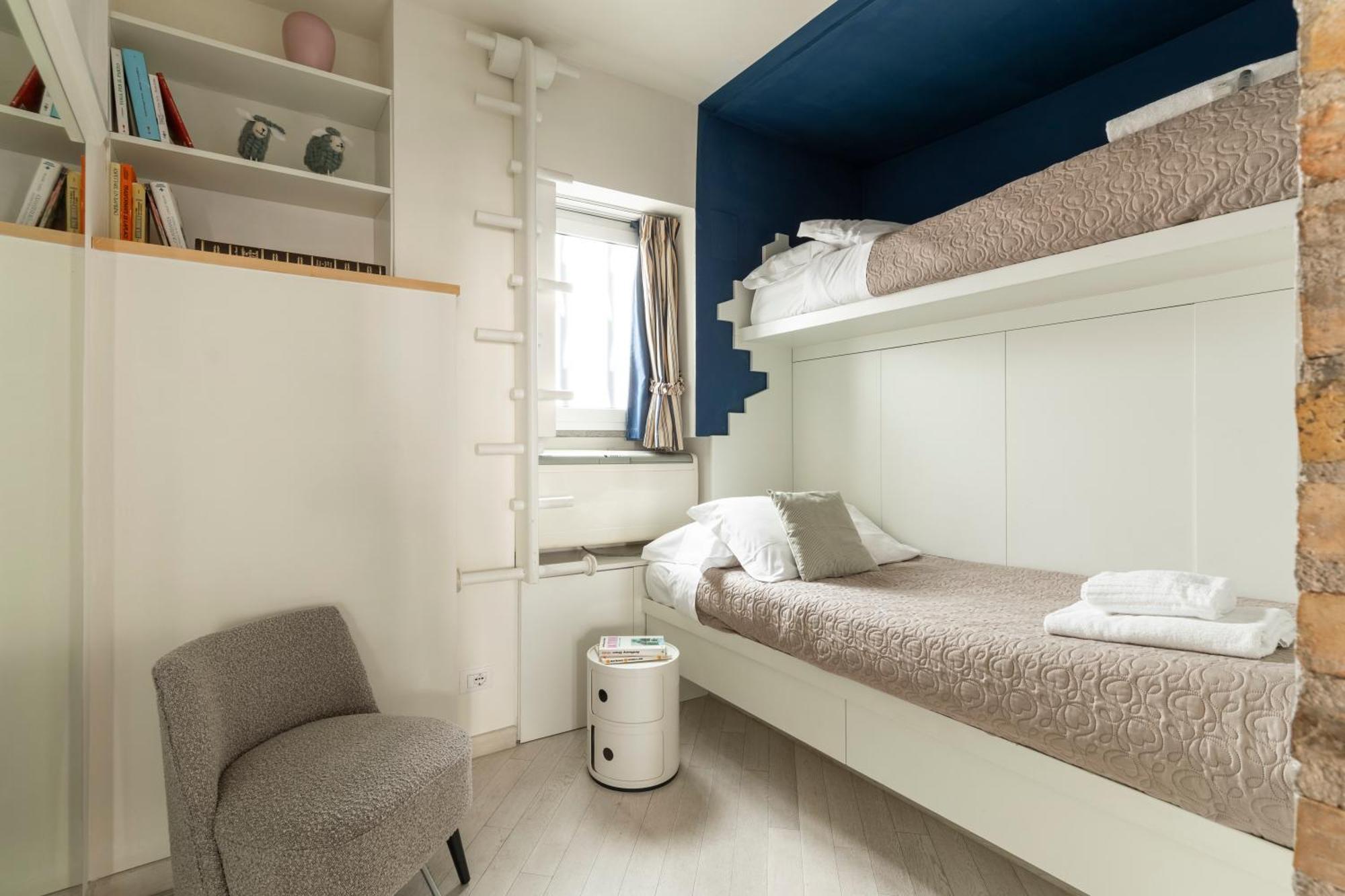 Ferienwohnung Trevi Charming Penthouse Rom Exterior foto